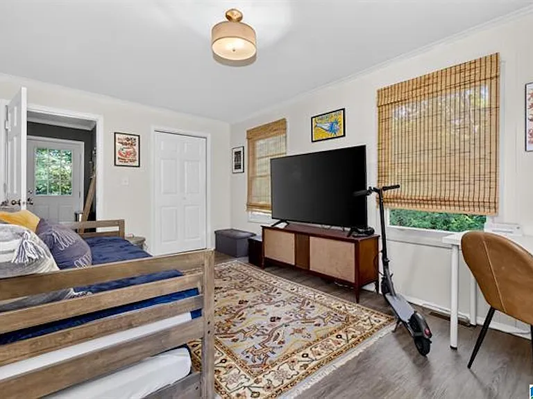 636 Oakdale St — Photo 17