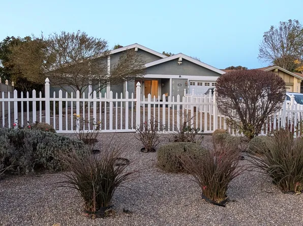 9034 Clover Cir, San Diego, CA 92126