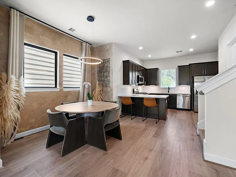 4508 Trevor Park Ln — Photo 11