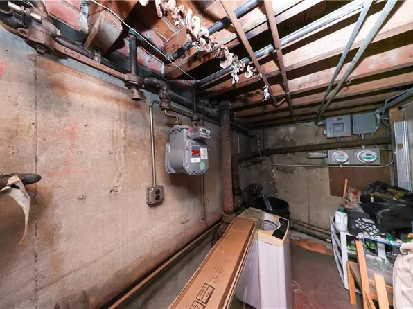 2202 Burnett Street image 38 of 45