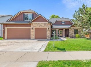 2895 E Shadowwolf Dr, Eagle, ID 83616