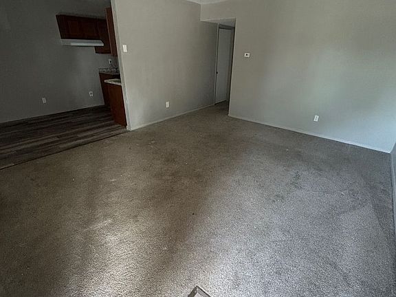 5th image of 4017 Mississippi Ave APT 4