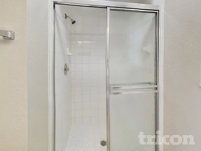 7352 Bolten Ln — Photo 10