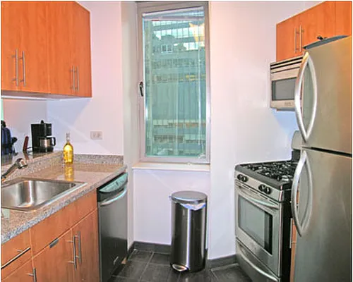 Rented by City Connections Realty | media 1