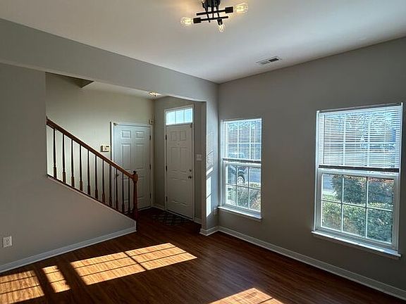 3rd image of 4323 Meredith Creek Dr