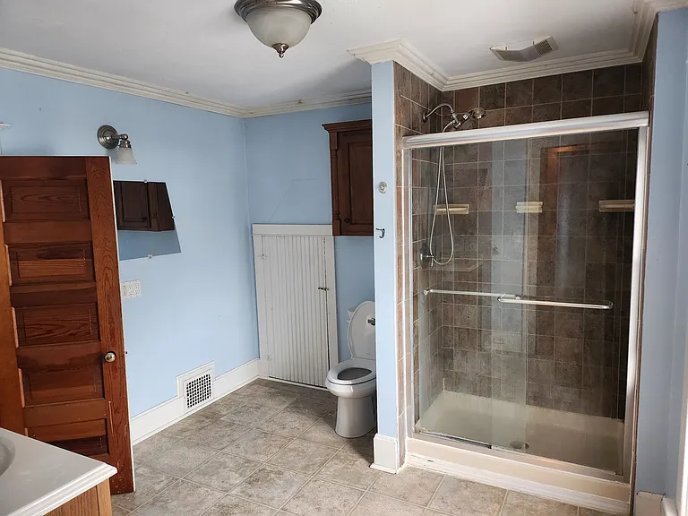 828 S Church St — Photo 19