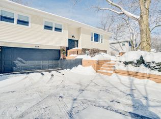 1127 N Cedar Rd, New Lenox, IL 60451