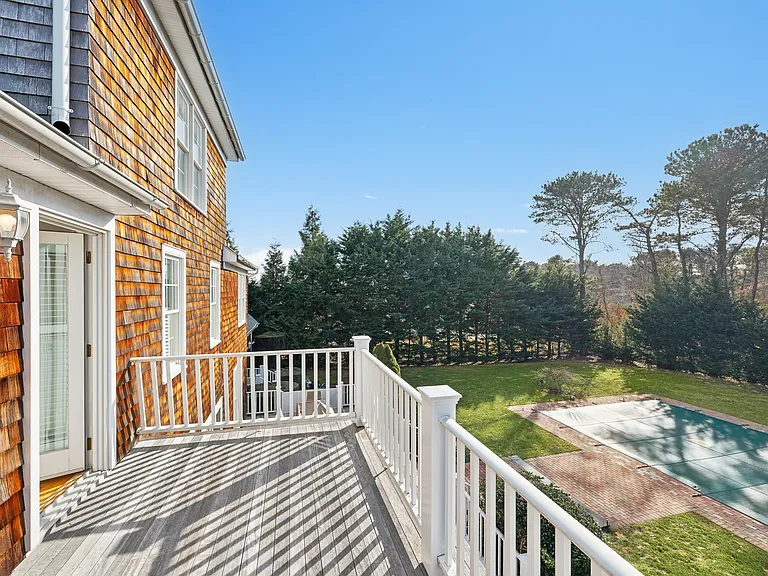 Montauk Hwy — Photo 23