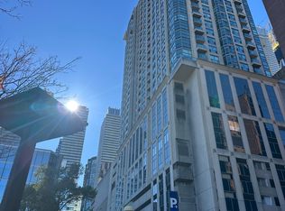 8 Park Rd #2116, Toronto, ON M4W3S5