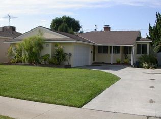 445 Eton Dr, Burbank, CA 91504