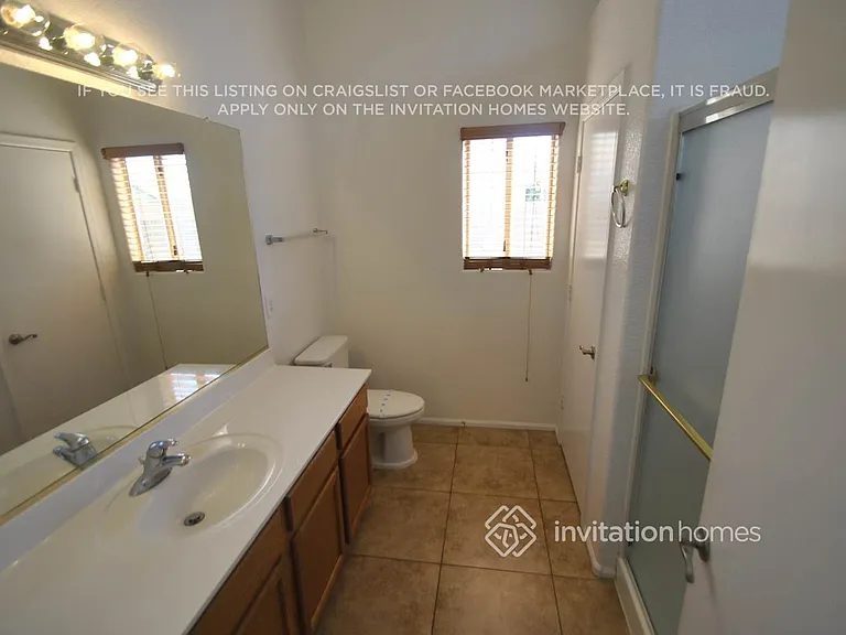 16255 W Moreland St — Photo 9