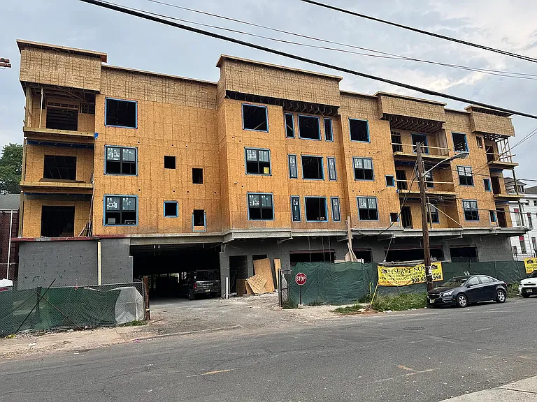 352 Union Ave #210 — Photo 12