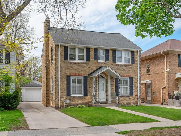 2941 N 72nd STREET, Milwaukee, WI 53210