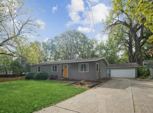 2740 Boston Ave, Des Moines, IA 50310