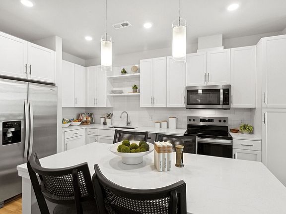 2nd image of 35205 Tupelo Cir #207