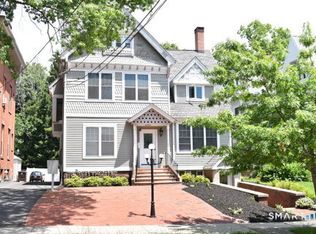 245 Edwards St #2L, New Haven, CT 06511