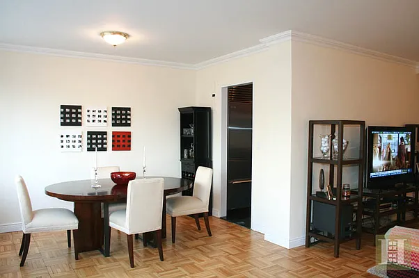 Rented by Halstead Real Estate | media 17