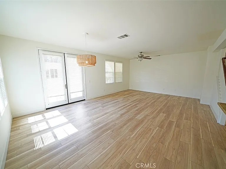 28635 Pietro Dr — Photo 3