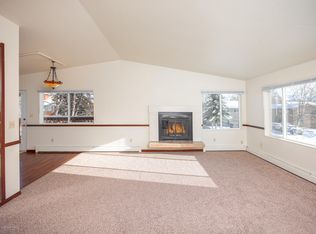 8920 Washburn St, Anchorage, AK 99502