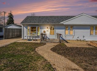 4128 W 90th Pl, Hometown, IL 60456