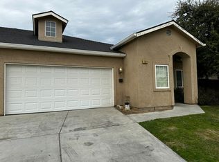15474 W Ashli Ave, Kerman, CA 93630