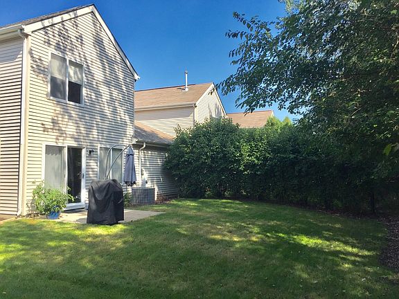 3rd image of 117 W Aldridge Ln #117