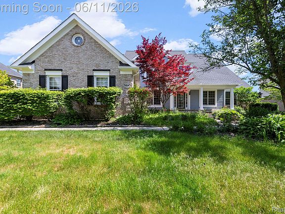 2nd image of 50145 Tottenham Ct