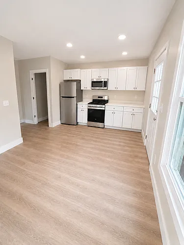 214 Winnikee Ave Photo 1