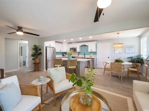 561 Kawainui St APT B, Kailua, HI 96734