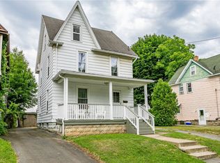 136 W Chestnut St, East Rochester, NY 14445