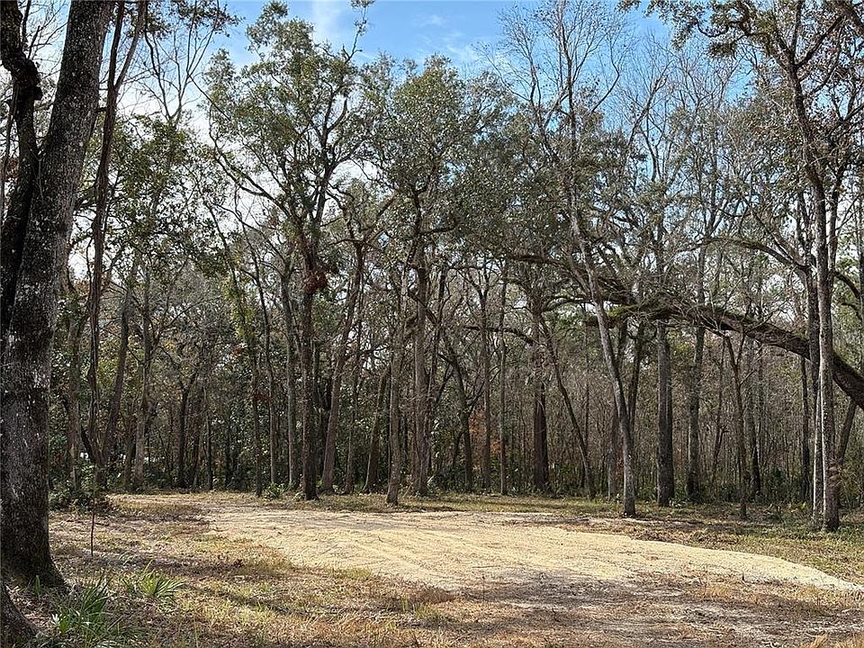 1st image of Lake Lindsey Rd