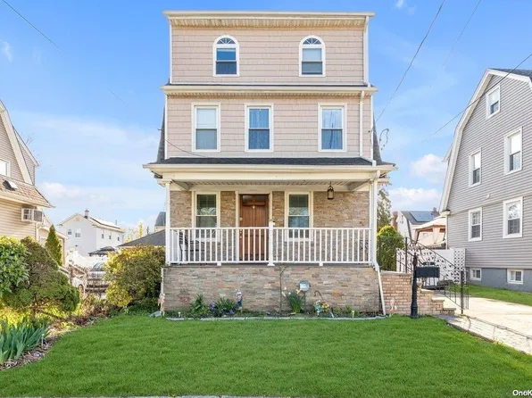 62 Avondale Street, Valley Stream, NY 11581