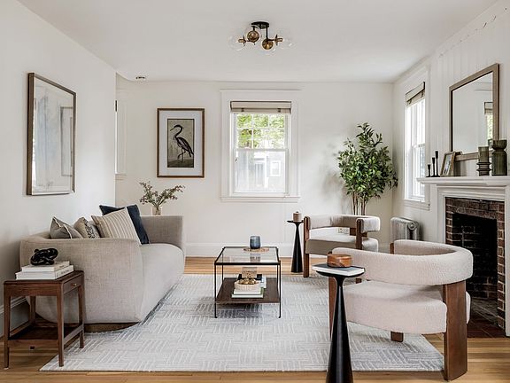 4th image of 30 Gilbert St