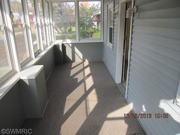 5th image of 1510 Powers Ave NW