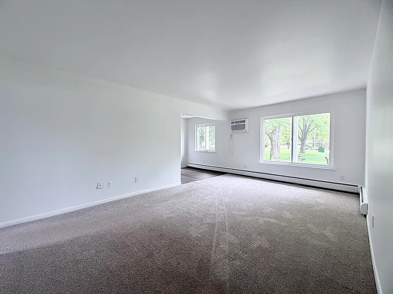 1705 Charlton Rd — Photo 6