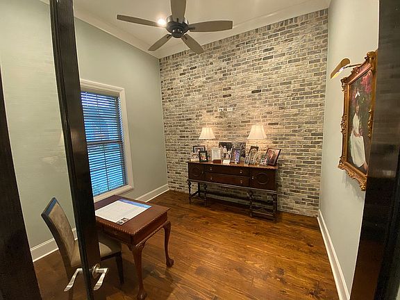 5th image of 164 Camden Lake Dr