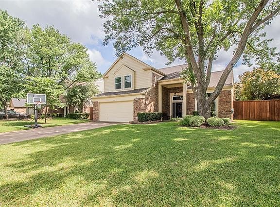 2nd image of 525 Arbor Oak Dr