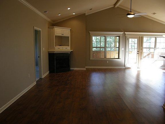 10 Pennsylvania Court