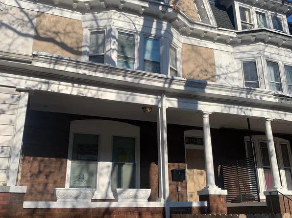226 Emerald St, Harrisburg, PA 17110