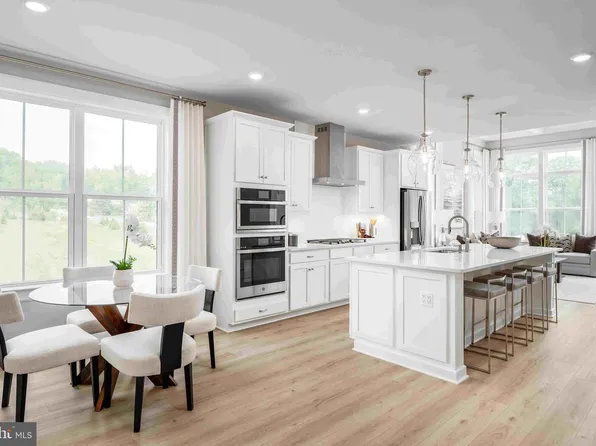 5435 Pondview Ln, Ellicott City, MD 21043