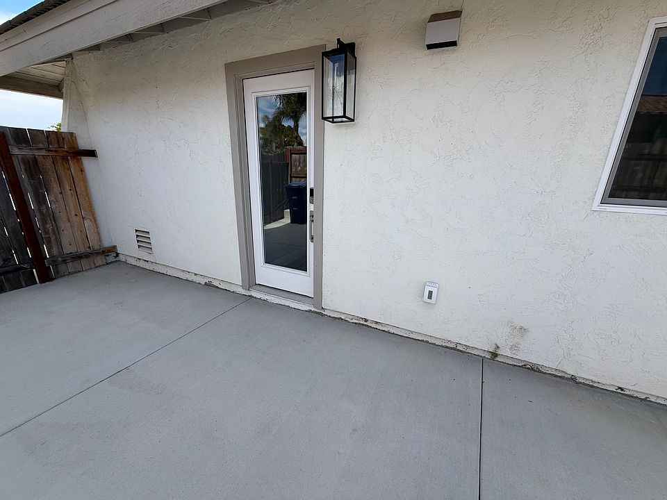 Outside View/Front Door of Unit.
