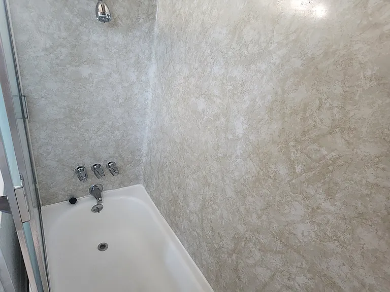 15043 Victory Blvd #11 — Photo 21