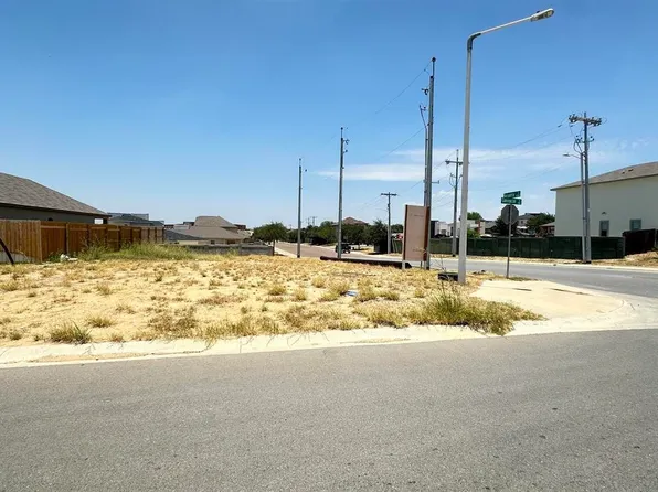 502 Concepcion Dr, Laredo, TX 78045