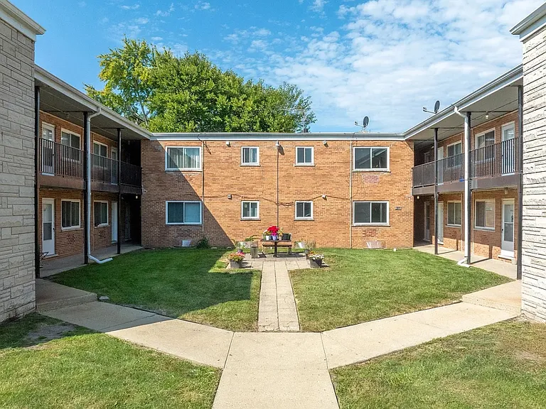 314 Wilson Ave #B — Photo 3