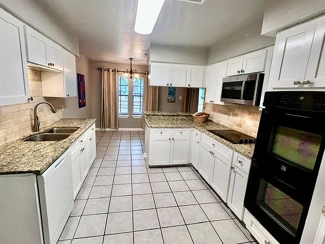 27 N Greenbud Ct — Photo 8