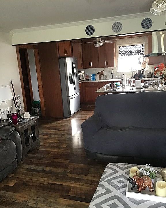Living room/kitchen 