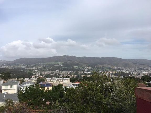 4th image of 725 Gellert Blvd