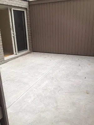 Rented by Peter Ashe | media 16