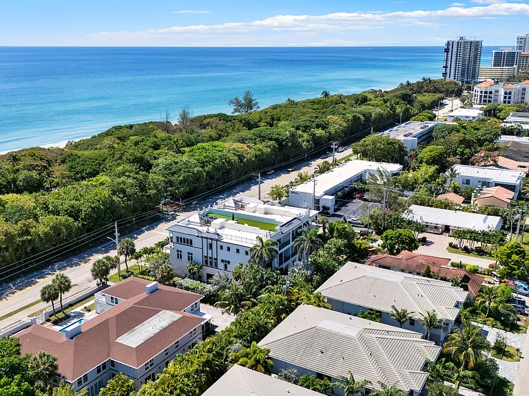 425 N Ocean Blvd #3 — Photo 4