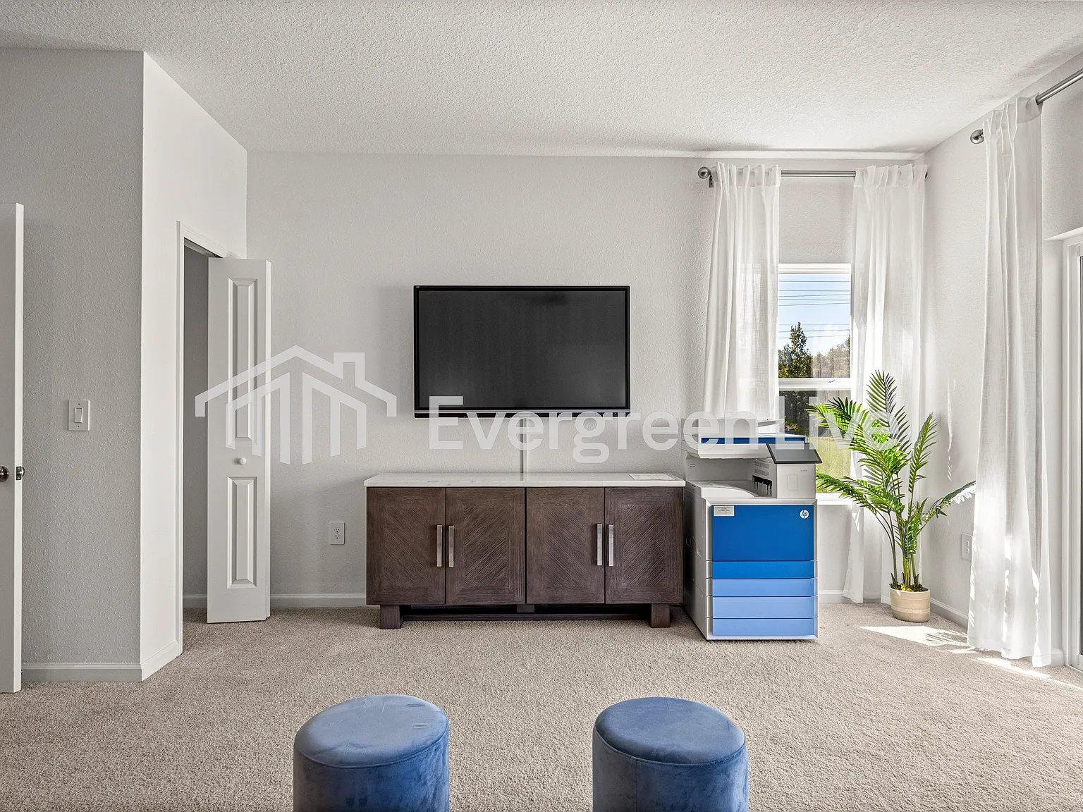 3 bed, 2.5 bath, 1765 sqft, $1,945 — Photo 4